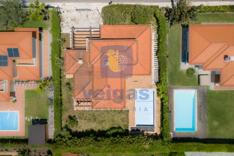 Moradia T4 para Venda em Amoreira Foto 30