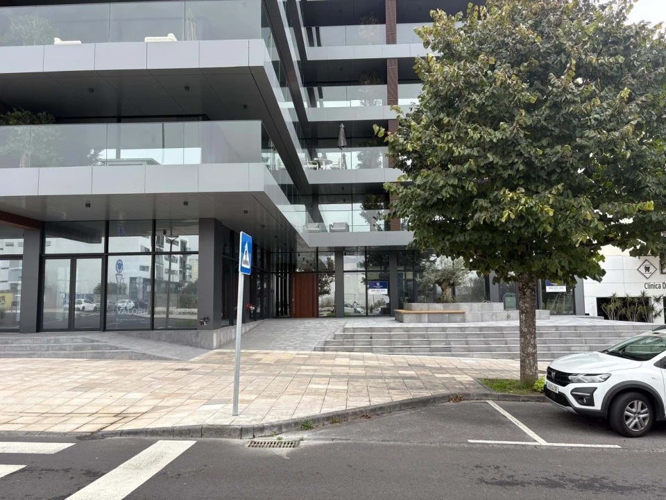 Negócio para Arrendamento em Ponta Delgada (São Pedro) Foto 5