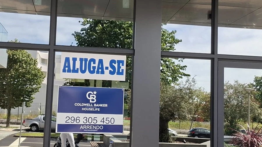 Negócio para Arrendamento em Ponta Delgada (São Pedro)