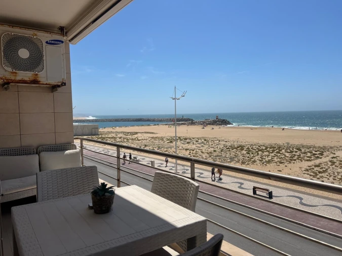 Apartamento T2 para Arrendamento em Nazare Foto 3