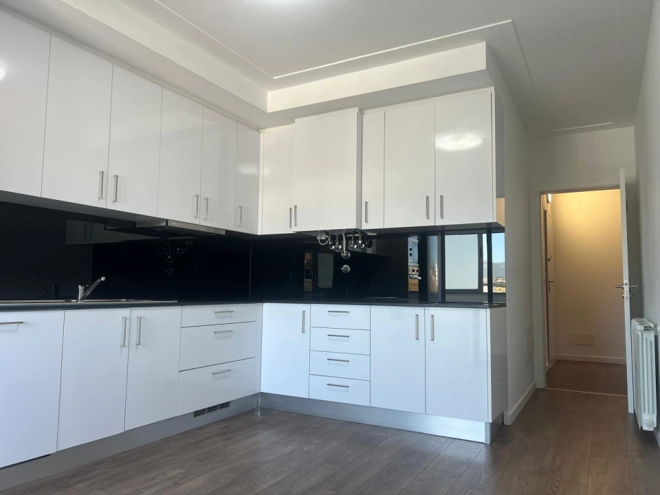 Apartamento T4 para Venda em Alcobaça e Vestiaria Foto 6