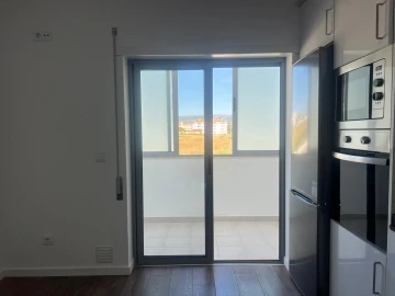 Apartamento T4 para Venda em Alcobaça e Vestiaria