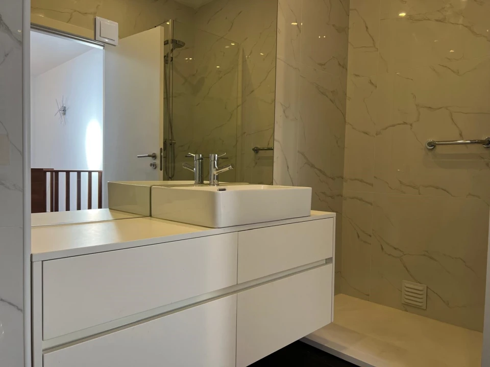Apartamento T4 para Venda em Alcobaça e Vestiaria Foto 24