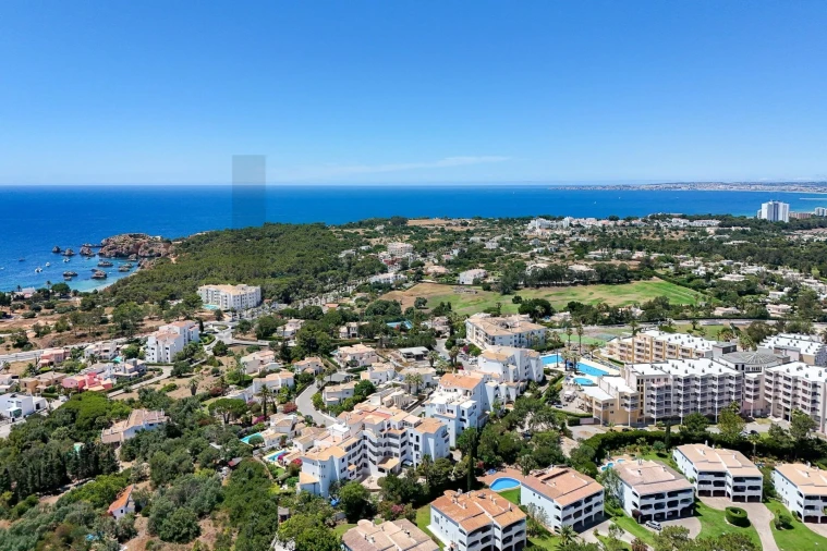 Apartamento T2 para Venda em Portimão Foto 9