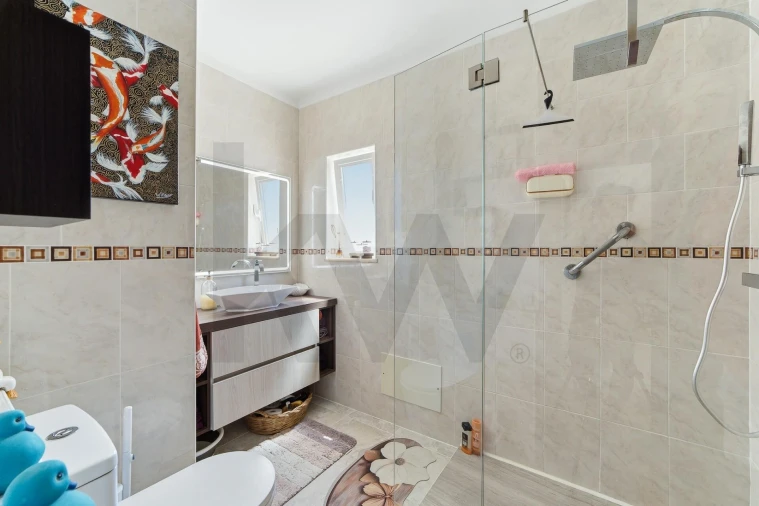 Apartamento T2 para Venda em Portimão Foto 25