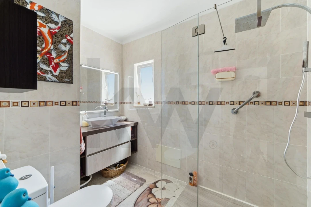 Apartamento T2 para Venda em Portimão Foto 25