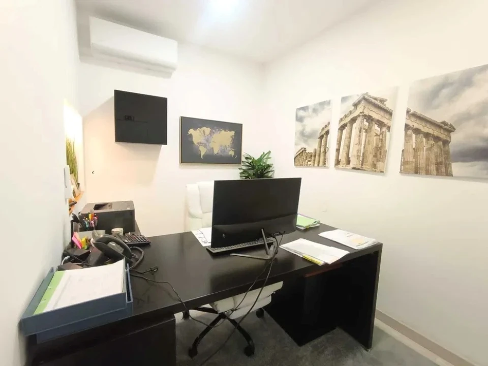 Negócio para Arrendamento em Santo Antonio dos Olivais Foto 3