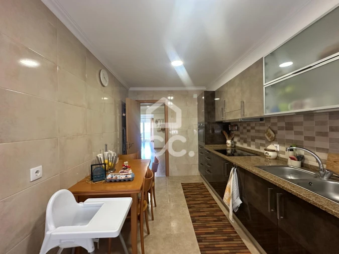 Apartamento T3 para Venda em Sesimbra (Santiago) Foto 9
