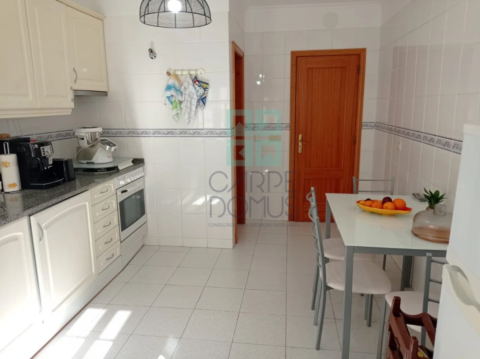 Apartamento T2 para Venda em Ramada e Caneças Foto 8
