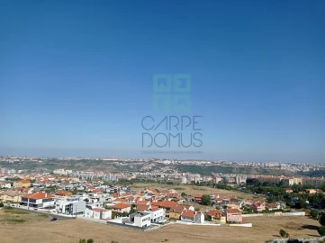 Apartamento T2 para Venda em Ramada e Caneças