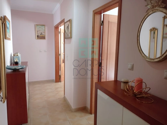 Apartamento T2 para Venda em Ramada e Caneças Foto 7