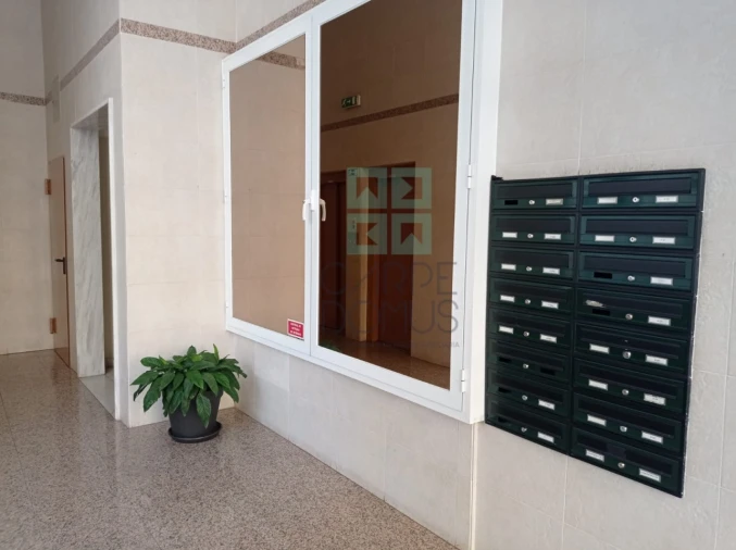 Apartamento T2 para Venda em Ramada e Caneças Foto 25