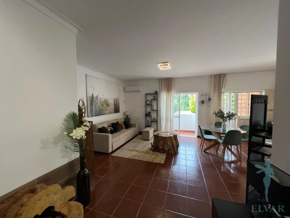 Apartamento T1 para Venda em Portimão Foto 1