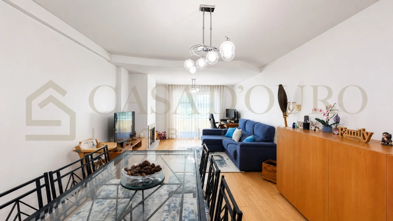 Apartamento T2 para Venda em Grijó e Sermonde Foto 4