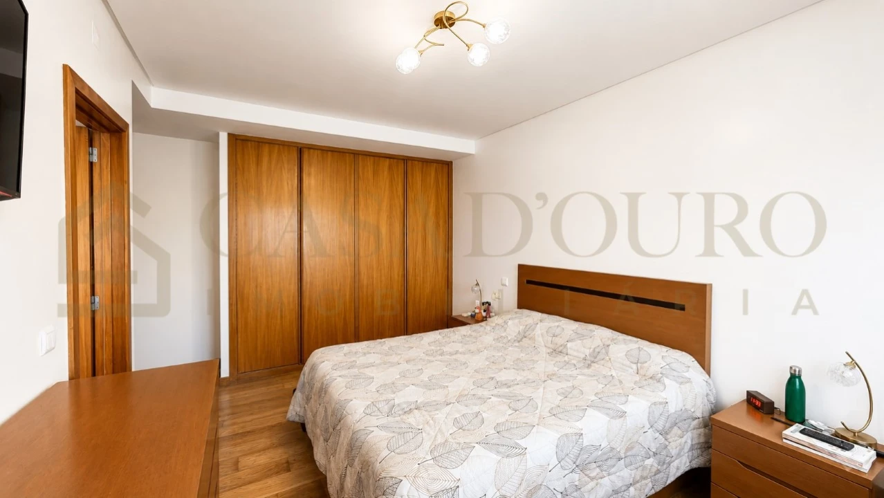 Apartamento T2 para Venda em Grijó e Sermonde Foto 8