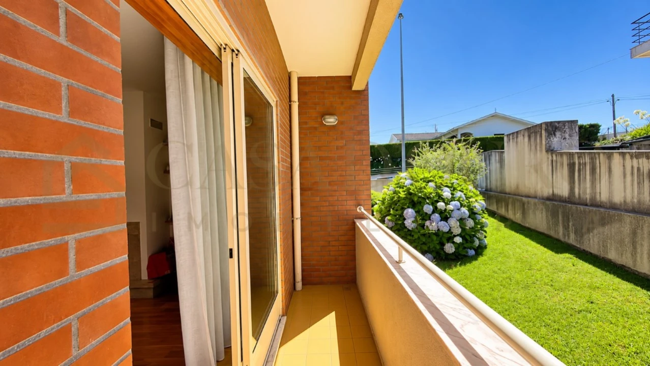 Apartamento T2 para Venda em Grijó e Sermonde Foto 20