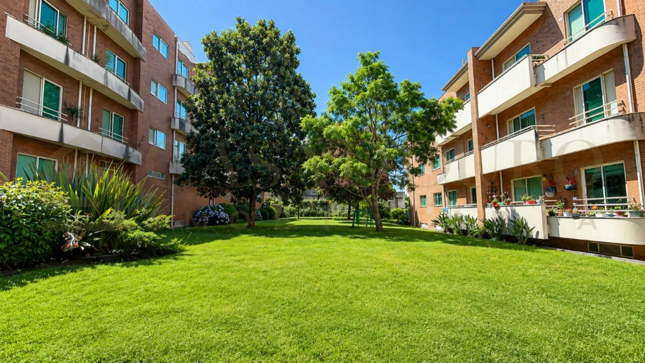 Apartamento T2 para Venda em Grijó e Sermonde Foto 23
