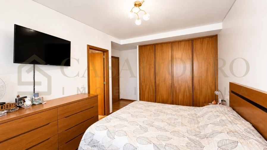 Apartamento T2 para Venda em Grijó e Sermonde Foto 10