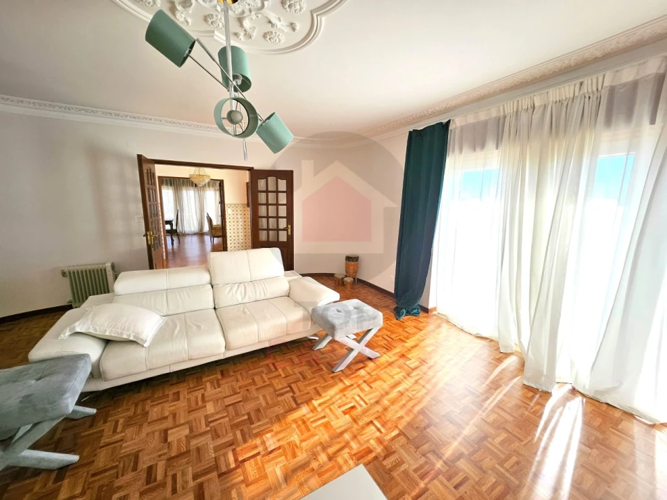 Moradia T6 para Venda em Nossa Senhora do Pópulo, Coto e São Gregório Foto 11