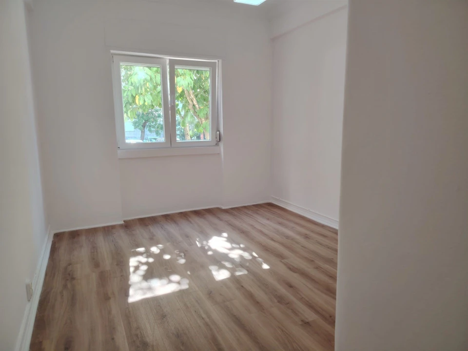 Apartamento T3 para Venda em Venteira Foto 9