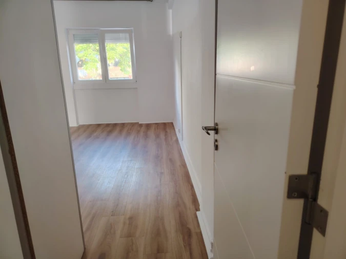 Apartamento T3 para Venda em Venteira Foto 6