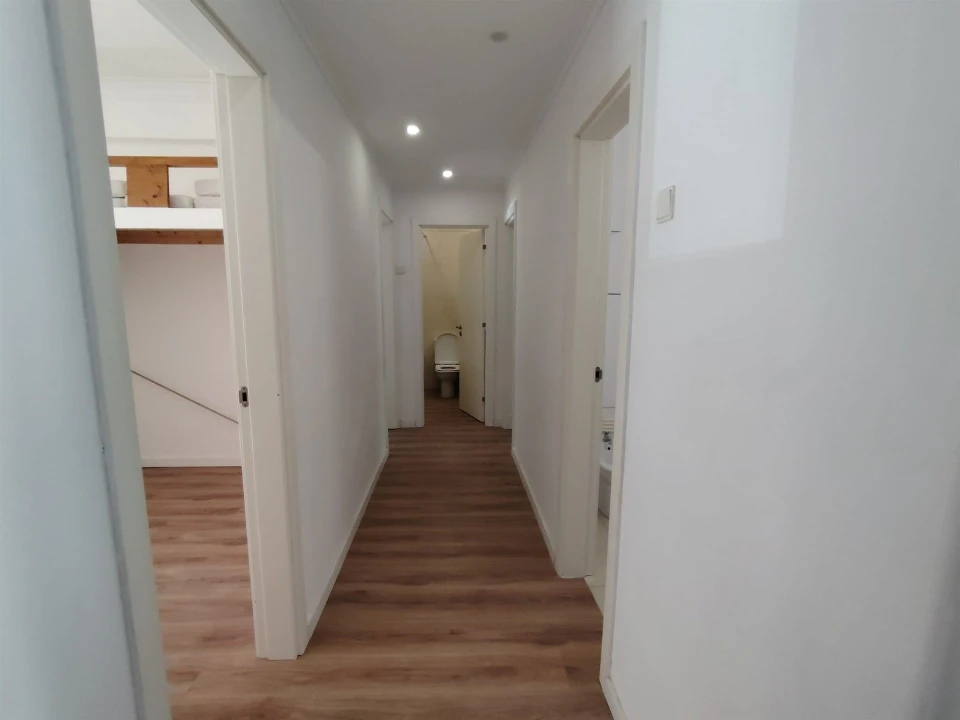 Apartamento T3 para Venda em Venteira Foto 25