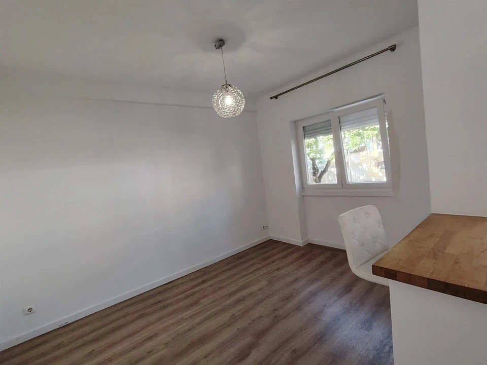 Apartamento T3 para Venda em Venteira Foto 18