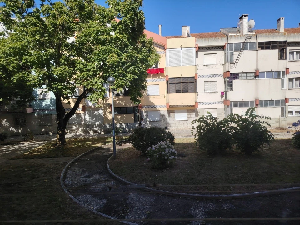 Apartamento T3 para Venda em Venteira Foto 4