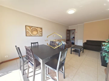 Apartamento T3 para Venda em Póvoa de Varzim, Beiriz e Argivai
