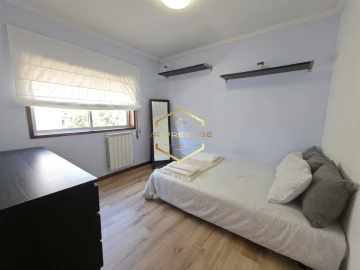 Apartamento T3 para Venda em Póvoa de Varzim, Beiriz e Argivai