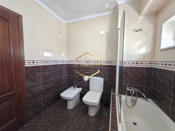 Apartamento T3 para Venda em Póvoa de Varzim, Beiriz e Argivai