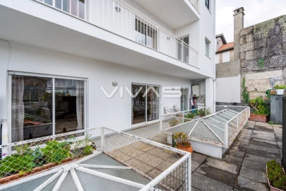 Apartamento T3 para Venda em Oliveira, São Paio e São Sebastião