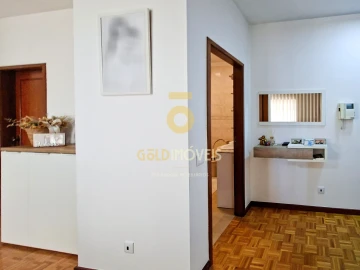 Apartamento T1 para Venda em Vila Verde e Santão
