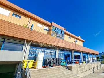 Apartamento T1 para Venda em Vila Verde e Santão