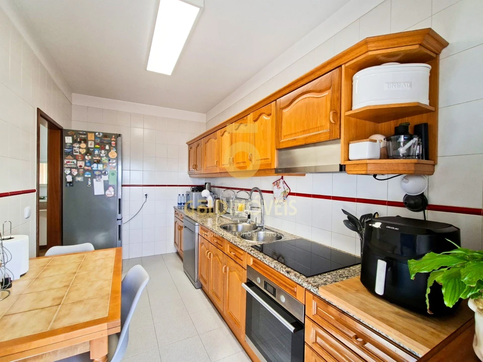 Apartamento T1 para Venda em Vila Verde e Santão Foto 6