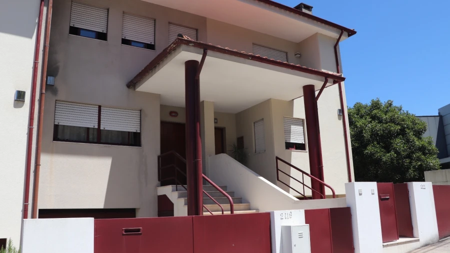 Moradia T3 para Venda em Caldas de Vizela (São Miguel e São João)