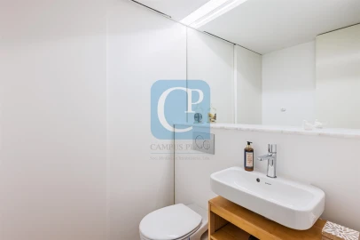 Apartamento T1 para Arrendamento em Aldoar, Foz do Douro e Nevogilde