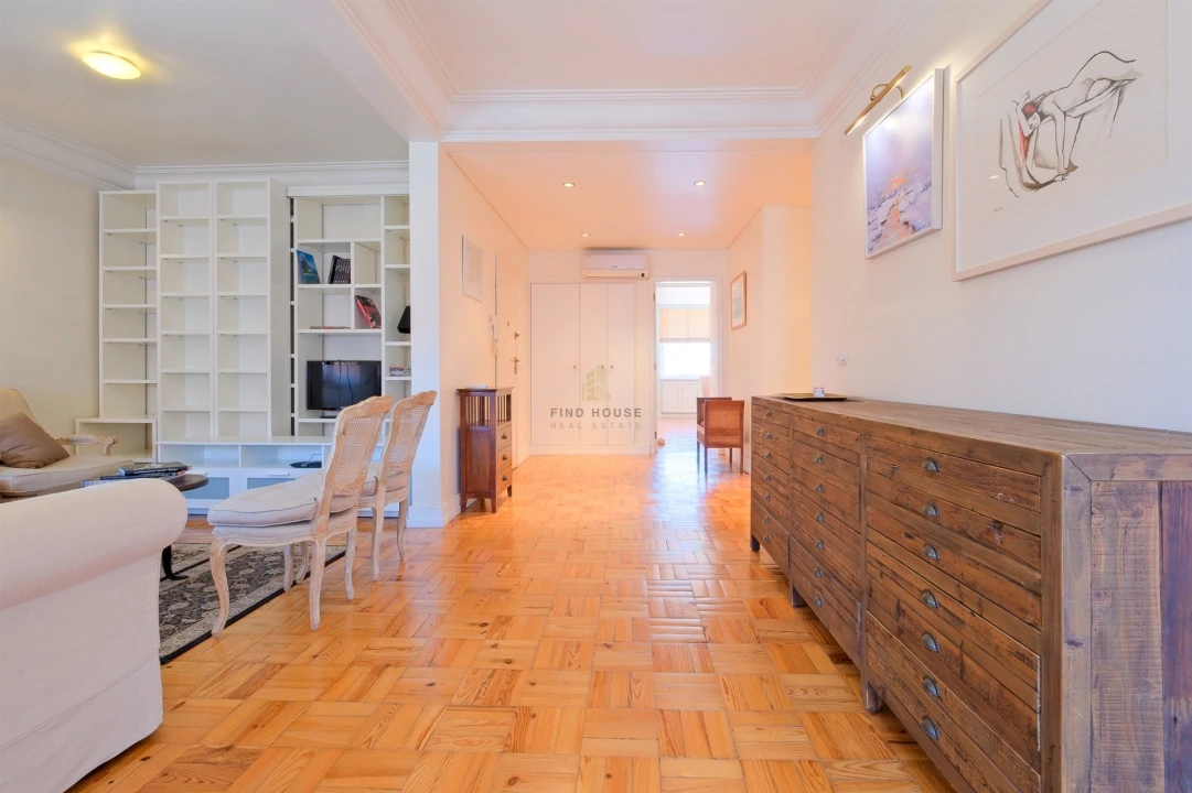 Apartamento T3 para Arrendamento em Areeiro Foto 9