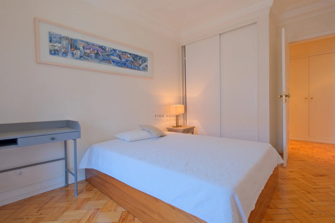 Apartamento T3 para Arrendamento em Areeiro Foto 17