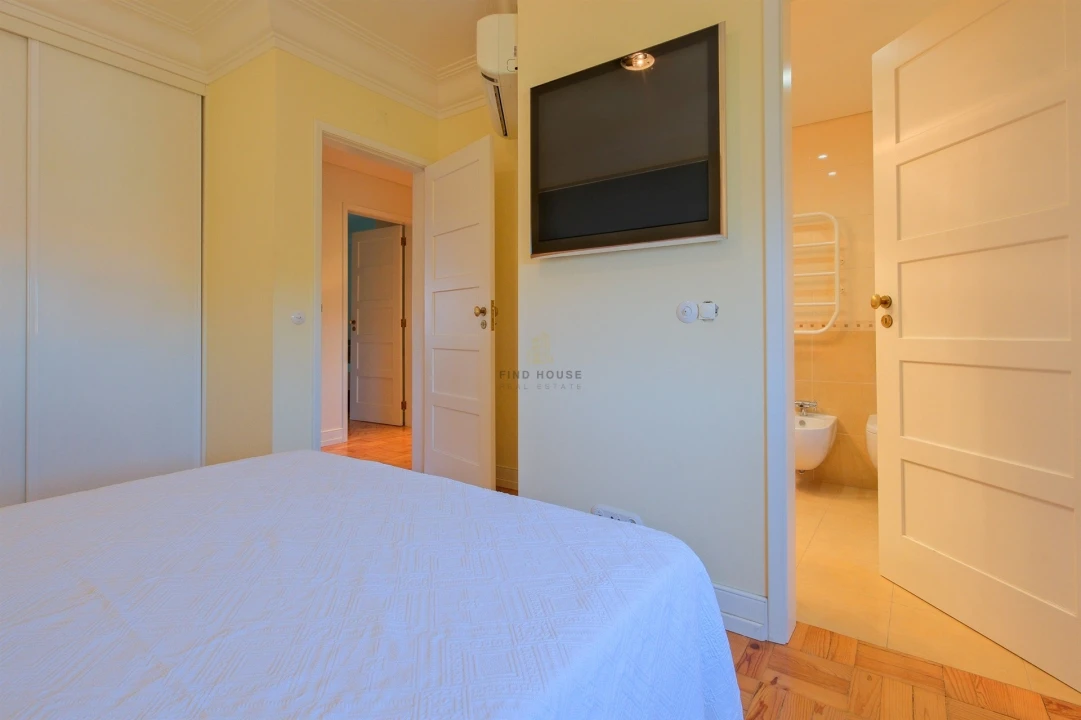 Apartamento T3 para Arrendamento em Areeiro Foto 25