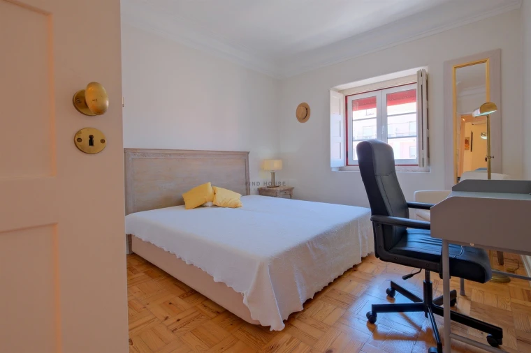 Apartamento T3 para Arrendamento em Areeiro Foto 18