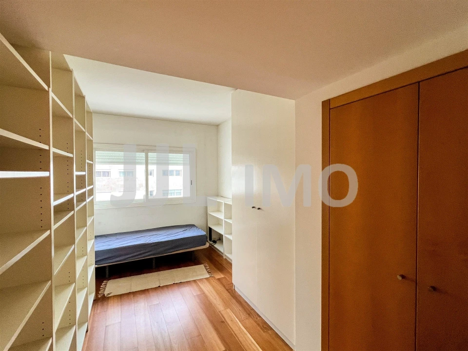 Apartamento T2 para Arrendamento em Parque das Nações Foto 8
