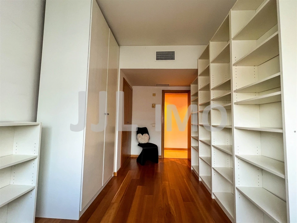 Apartamento T2 para Arrendamento em Parque das Nações Foto 10