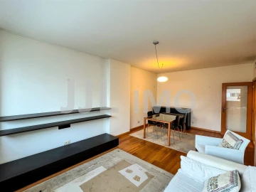 Apartamento T2 para Arrendamento em Parque das Nações