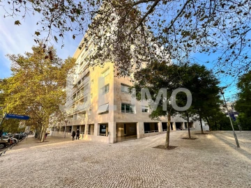 Apartamento T2 para Arrendamento em Parque das Nações