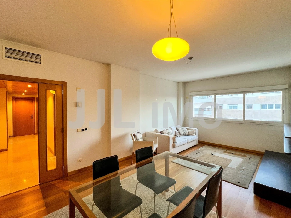 Apartamento T2 para Arrendamento em Parque das Nações Foto 4
