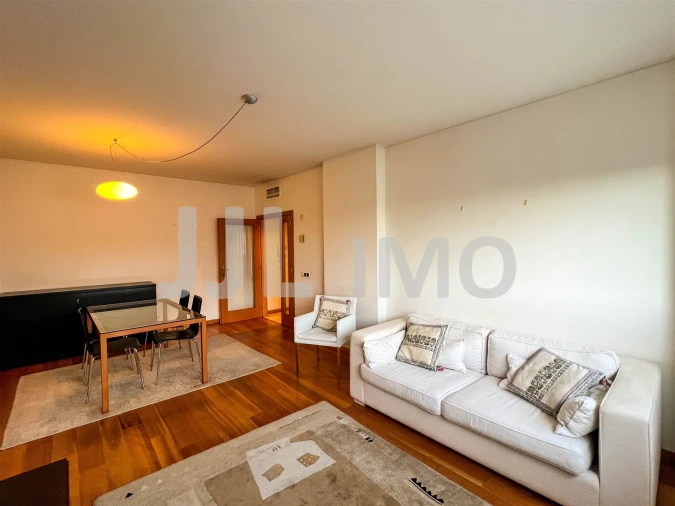 Apartamento T2 para Arrendamento em Parque das Nações Foto 5