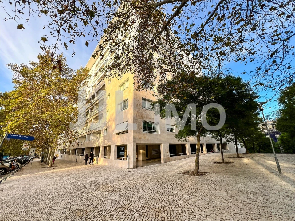Apartamento T2 para Arrendamento em Parque das Nações Foto 2
