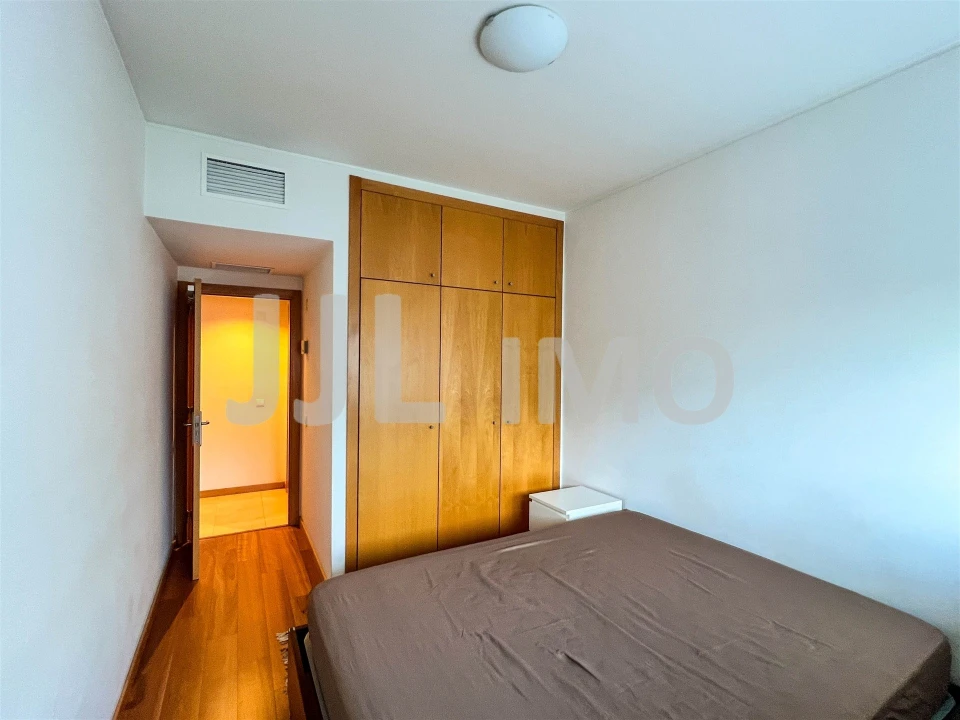 Apartamento T2 para Arrendamento em Parque das Nações Foto 13