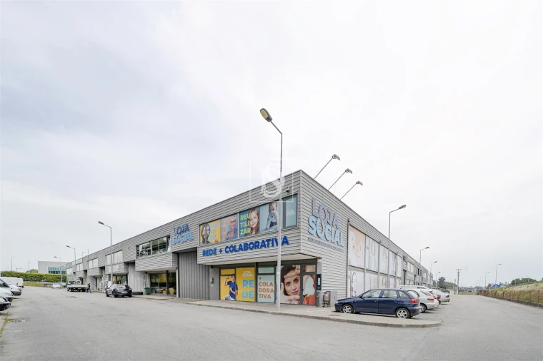 Armazém para Venda em Palmeira de Faro e Curvos Foto 5